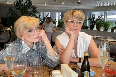 Впервые без мамы: Меньшова трогательно поздравила Алентову с важной датой