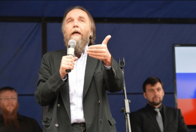 Дугин призвал к цифровому рабству: почему Россия рискует превратиться в страну людей-функций