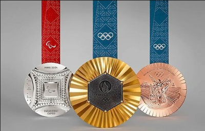Российские пловцы победили в эстафете и завоевали золото на чемпионате мира