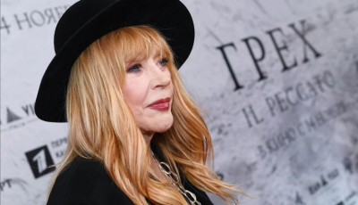 Источник сообщил, что Пугачева не собирается возвращаться в Россию