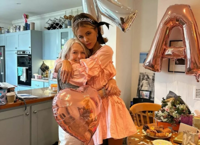 Кейт Бекинсейл трогательно выразила свою благодарность матери в памятном послании