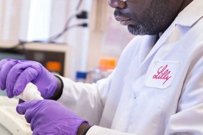 Eli Lilly открывает доступ к искусственному интеллекту для ускоренной разработки лекарств